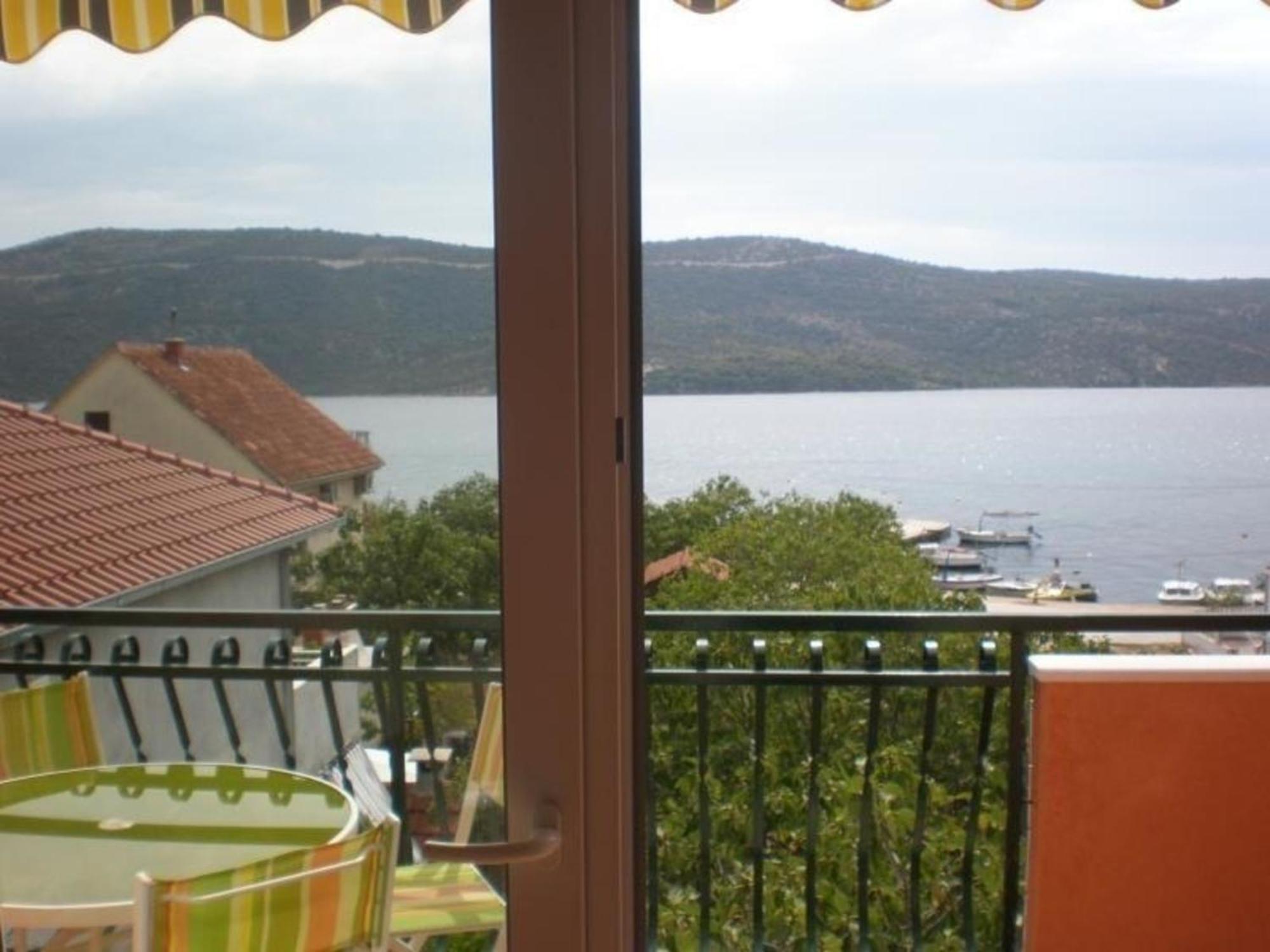 Ferienwohnung Fuer 3 Personen Ca 45 Qm In Poljica Bei Trogir, Dalmatien Kastela Und Umgebung Exterior photo